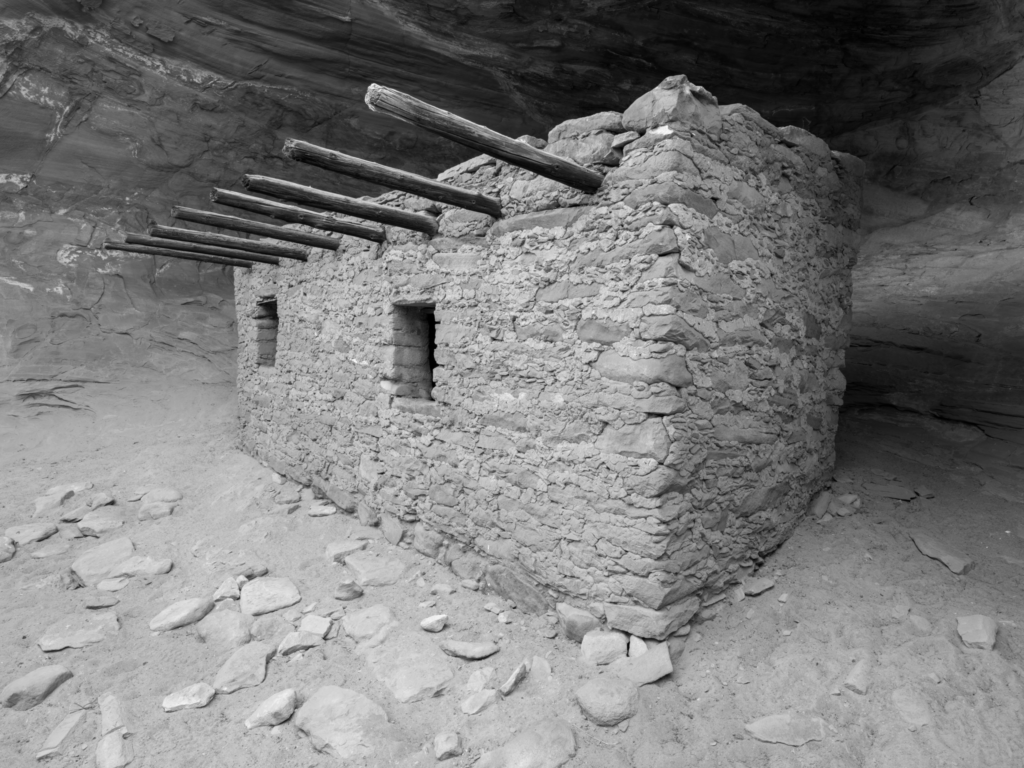 Timeless Shelter: The Doll House Anasazi Ruin